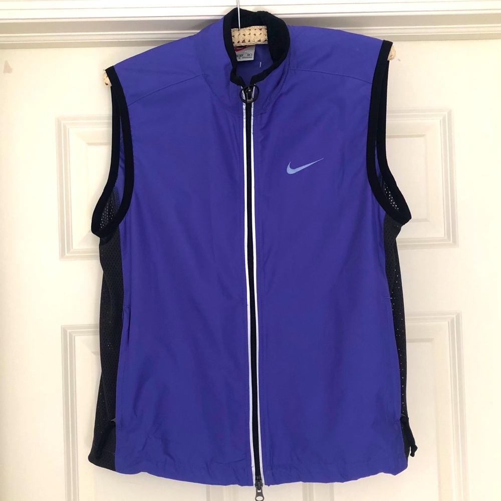 Nike vest